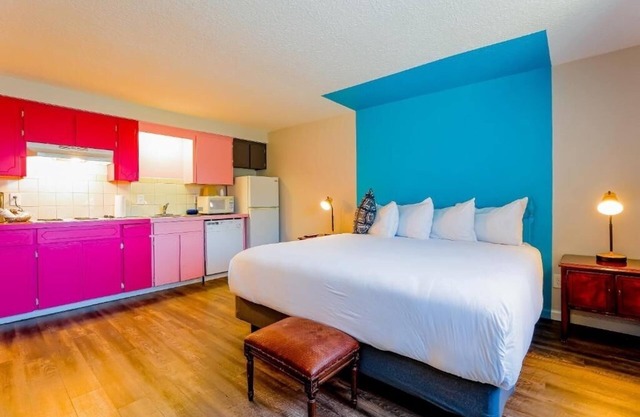 Endless Views and Relaxation! 2 Modern Units! Pets Allowed, Free Parking!