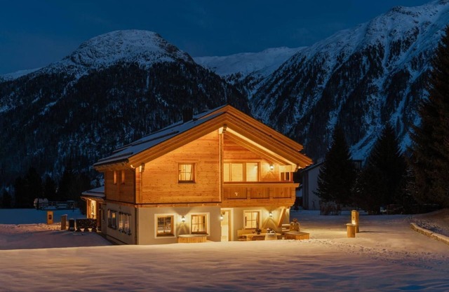 Engadin Chalet - Private Spa Retreat