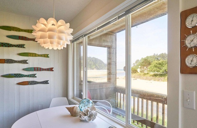 Enjoy a peaceful stay with a view of Proposal Rock on the beautiful Oregon Coast