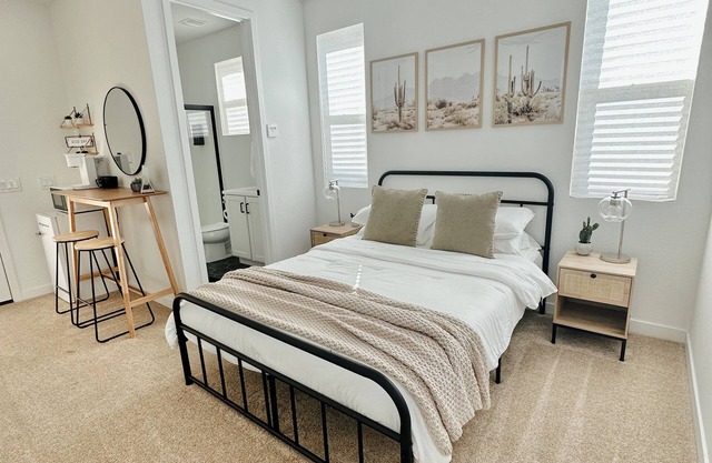 Enjoy a wonderful experience at this centrally-located private casita