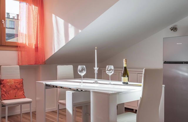 EnJoy Home - Attic with terrace in downtown/hospital area