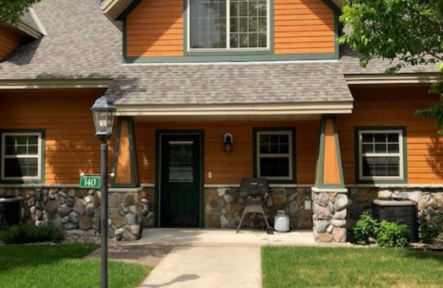 Enjoy the Complete Gull Lake experience! #140