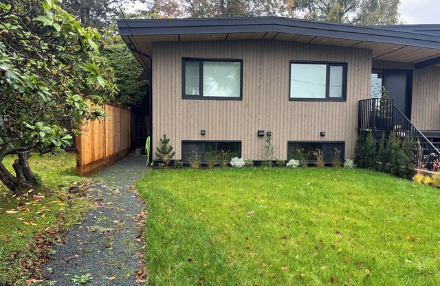 Enjoy the mountains and the ocean from this clean and cozy Deep Cove Suite
