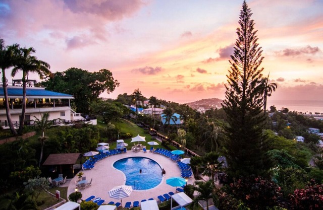 Ensuring a Very Comfortable & Memorable Stay! 4 Units w/ Partial Ocean View!