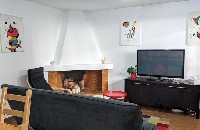 Entire basement flat with garden