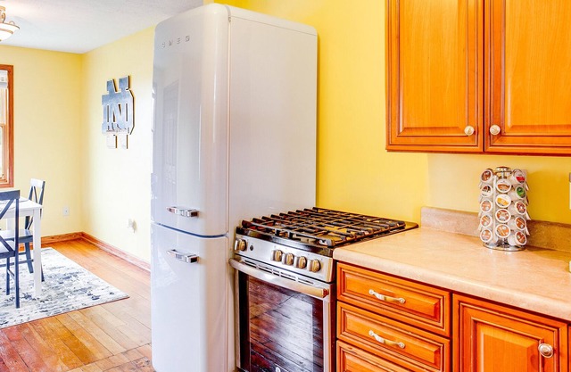 Entire Home On Notre Dame Campus. Sleeps 10+