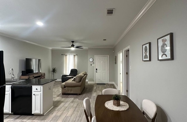 Entire House In Baton Rouge