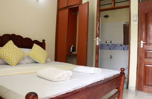 Epic Entire Two Bedroom Apartment at Nyalicinemax
