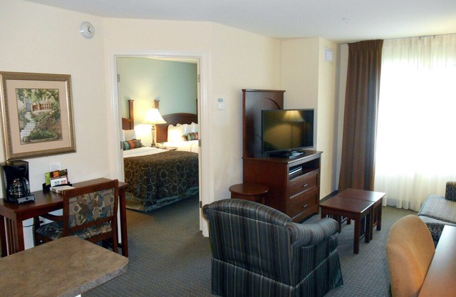Equipped Suite Near the Savannah Airport | Seasonal Pool Access