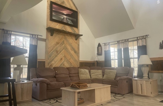 Escape to our quiet and peaceful home 5 minutes from Raystown Lake and Marina.