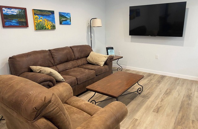 Escape to the Monashees: Cozy Cherryville one bedroom B&B with a full kitchen.