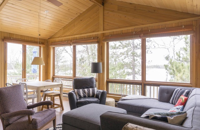 Escape to this private, charming, up north cabin overlooking 8th Crow Wing Lake