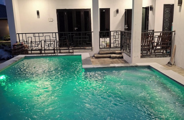 Essence at Noble Apartments: 1-bedroom apartment