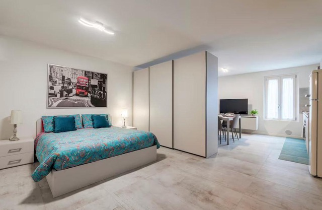 ESSENZA MODERNA - Centro & Relax