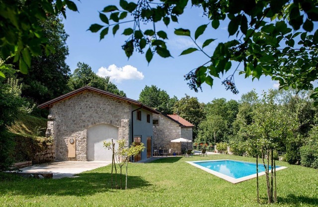 Estate "Villa Anton" with own pool