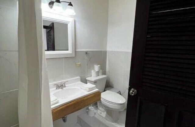 Estuary Belize Inn Apartment 2