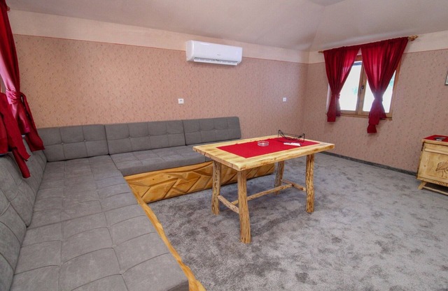 Ethno Village Dolina Mira - One Bedroom Holiday Home (Miljacka)