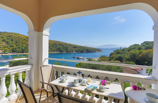 Evanna House in Saint Stephanos