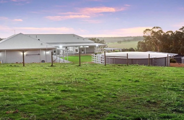 Exclusive Hamptons Country Oasis Property