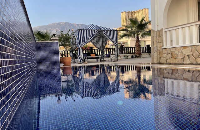 ✅ Exclusive villa, own new pool, panoramic lake and mountain views, Jacuzzi❤️