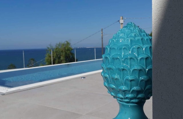 EXCLUSIVE VILLA WITH SEA VIEW POOL - FOR THOSE WHO LIKE TO FEEL AT THE SEA