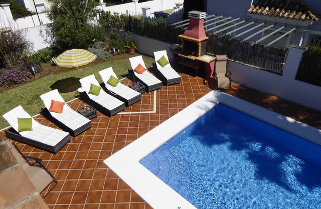 Exclusive Villa With Private Heated Pool In Peaceful But Convenient Location