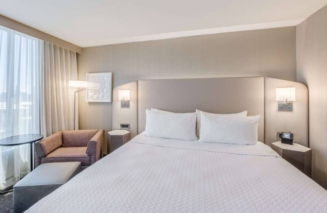 Experience Denver's Best! Enjoy Outdoor Swimming Pool, Pet-friendly Property!