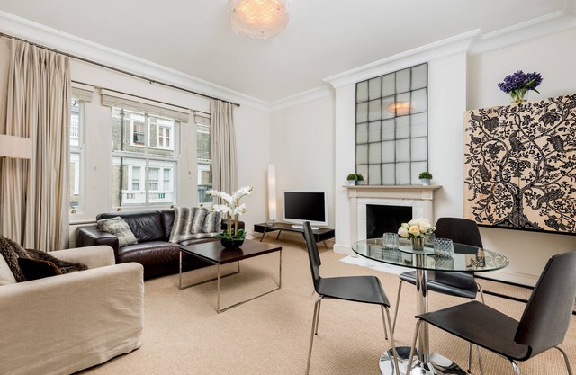 Experience Serenity and Comfort in Our Cozy, Spacious, Quiet and Bright Flat.