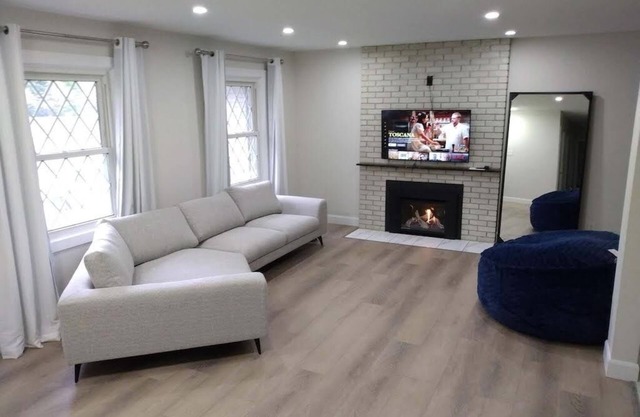 "Experience Short-Term Rental Luxury in Our Beautiful and safe Units"