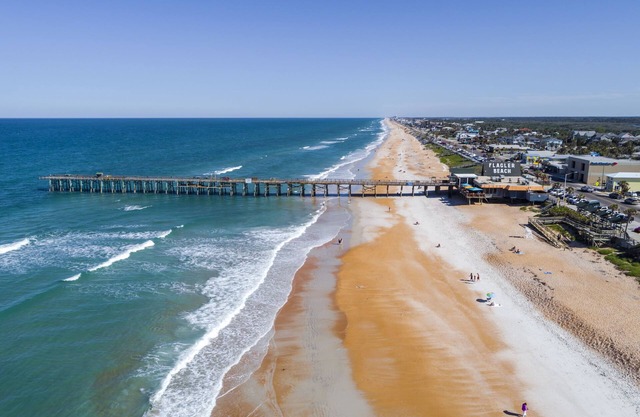 Experience something unique and do something few others do; Stay on a Yacht.