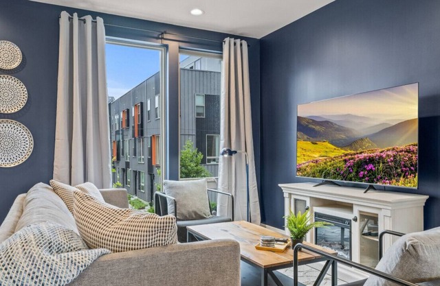 Exquisite 3Br | Roof Deck | Garage