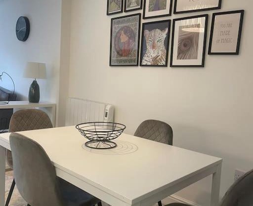 Exquisite Long-Term Living in Cardiff's Heart