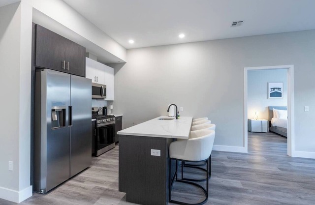 Exquisite Suite 10 min from NYC w. Garage Parking