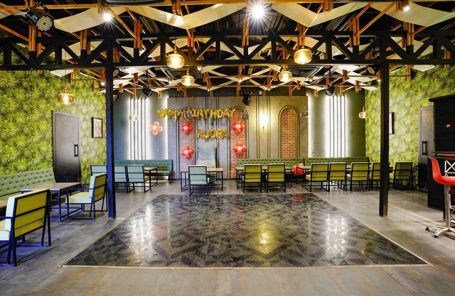 Fabhotel Prime Hangout