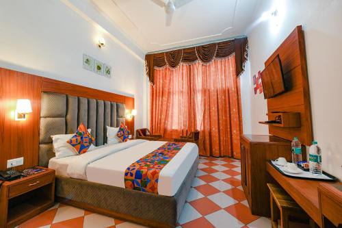 FabHotel Prime Hemkunth