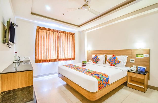 Fabhotel Prime Royal Castle