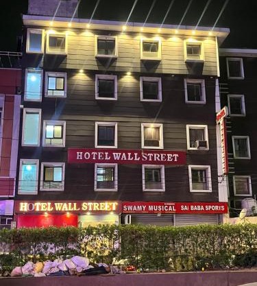 FabHotel The Rivlet Centre