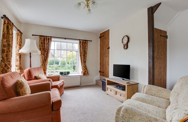 Fair View Cottage - Three Bedroom House, Sleeps 6