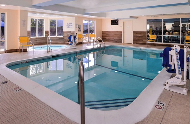 Fairfield Inn By Marriott Louisville North