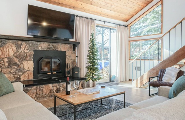 Fall Availability! Bright, Alpine Townhome with Shared Hot Tub, Just a Short Stroll to Town!