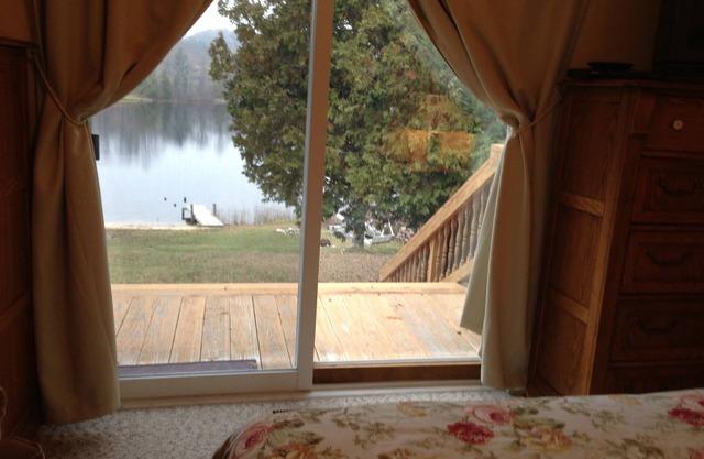 Fall Color into November@Bright Lake Home: Country Living w/Modern Comforts!