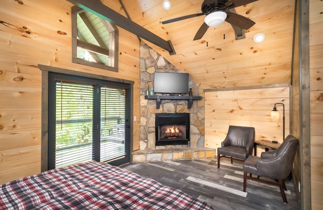 Fall in Love at Sunset Studio - Private and Relaxing