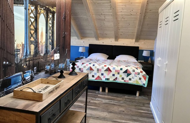 Familienzimmer mit Schlafgalerie und Balkon