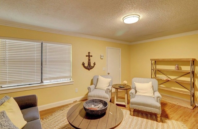 Family 2BR Retreat Near Beach + Pool – Hilton Head