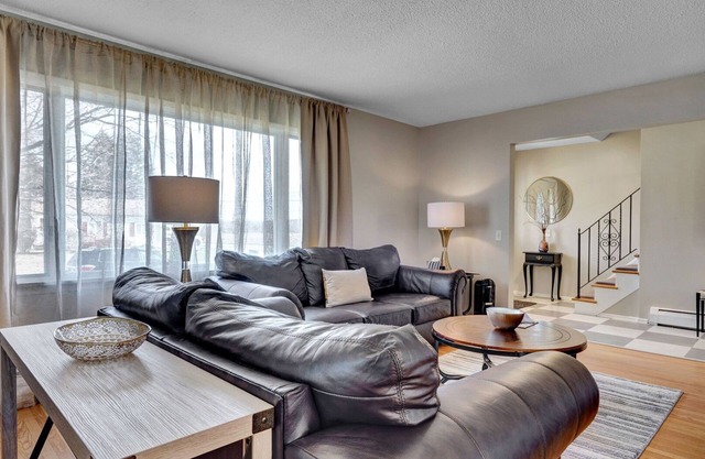 Family and Dog friendly home in Brighton