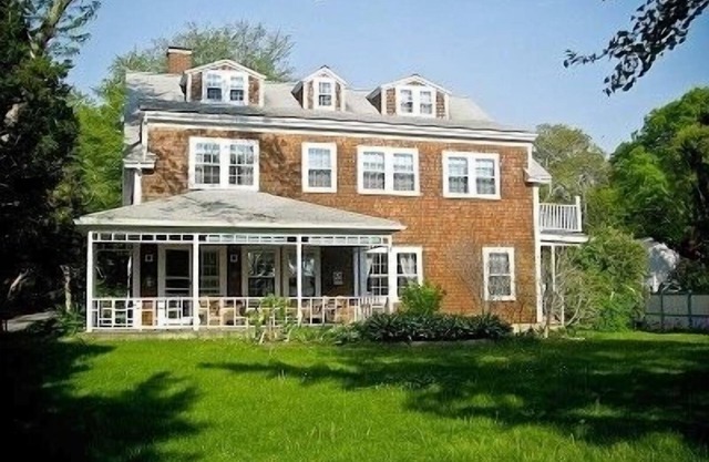 FAMILY BEACH TIME -9 Bedroom Home by the Sea - 1 min walk to the beach. Fun!