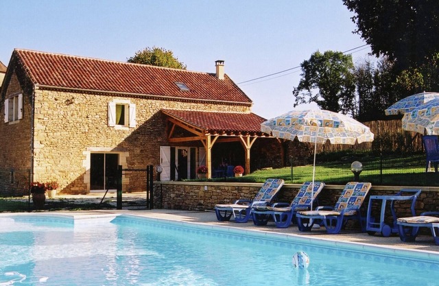 Family Escape in Dordogne