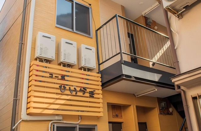 Family - friendly 4 - guest apt in Nishinari - ku. 2 - stops to Namba.