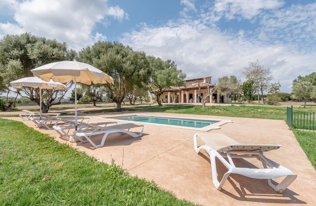 Family-friendly villa with pool – Villa Son Morro