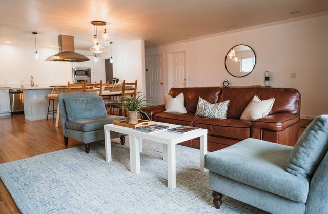 Family Friendly Home Near Beach - STR25-000039